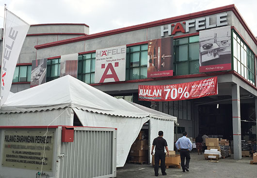 warehouse sales at head office