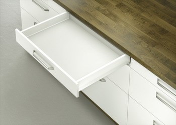 Drawer side runner system, Full extension, with integrated soft closing and self closing mechanisms