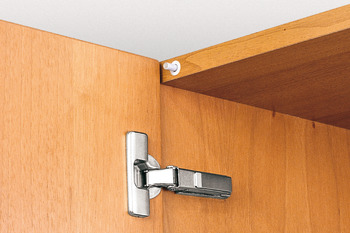Soft closing mechanism for doors, Smove, for installation in/on top panel or base at hinge side